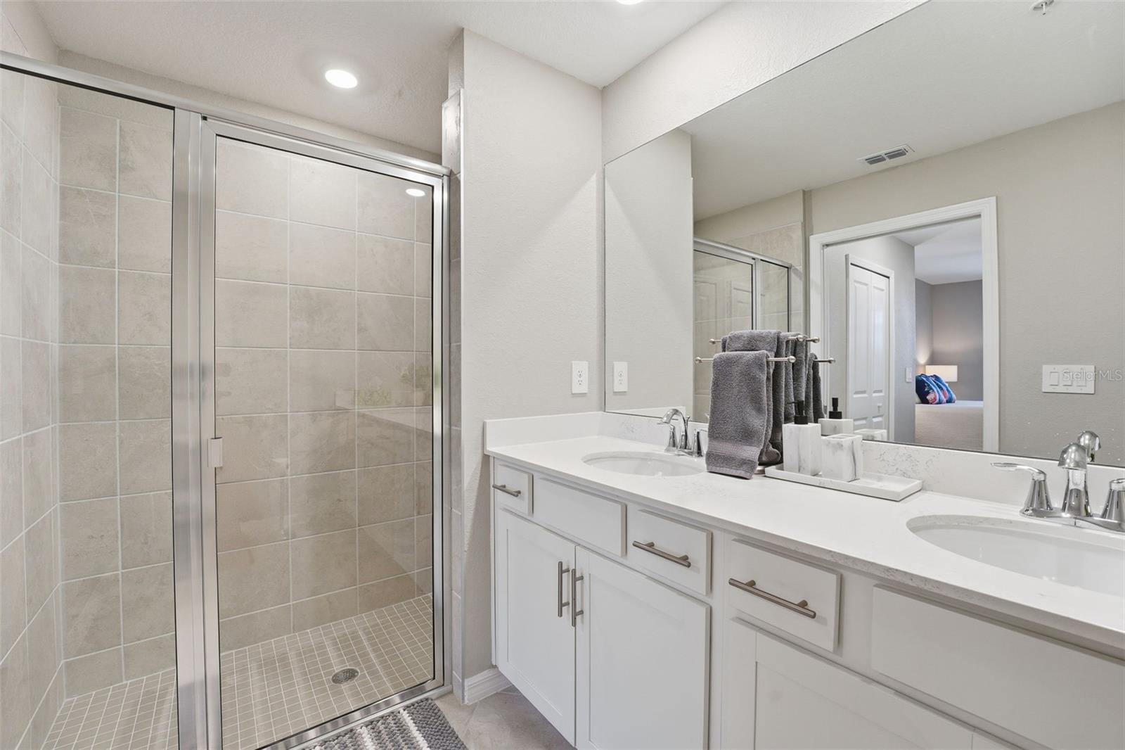 WELLEN PARK GOLF & COUNTRY CLUB - Residential