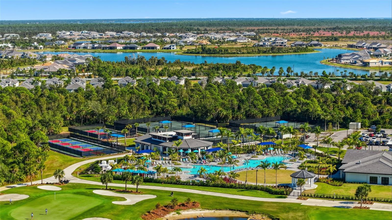 WELLEN PARK GOLF & COUNTRY CLUB - Residential