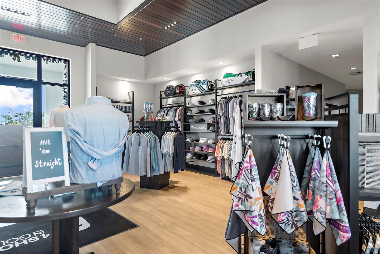 WELLEN PARK GOLF & COUNTRY CLUB - Residential