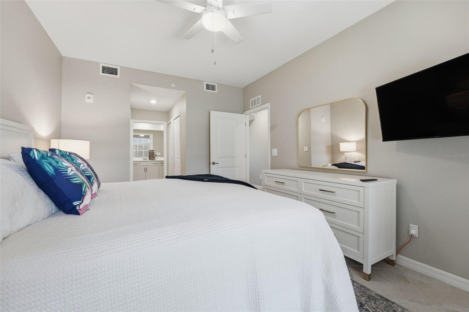 WELLEN PARK GOLF & COUNTRY CLUB - Residential