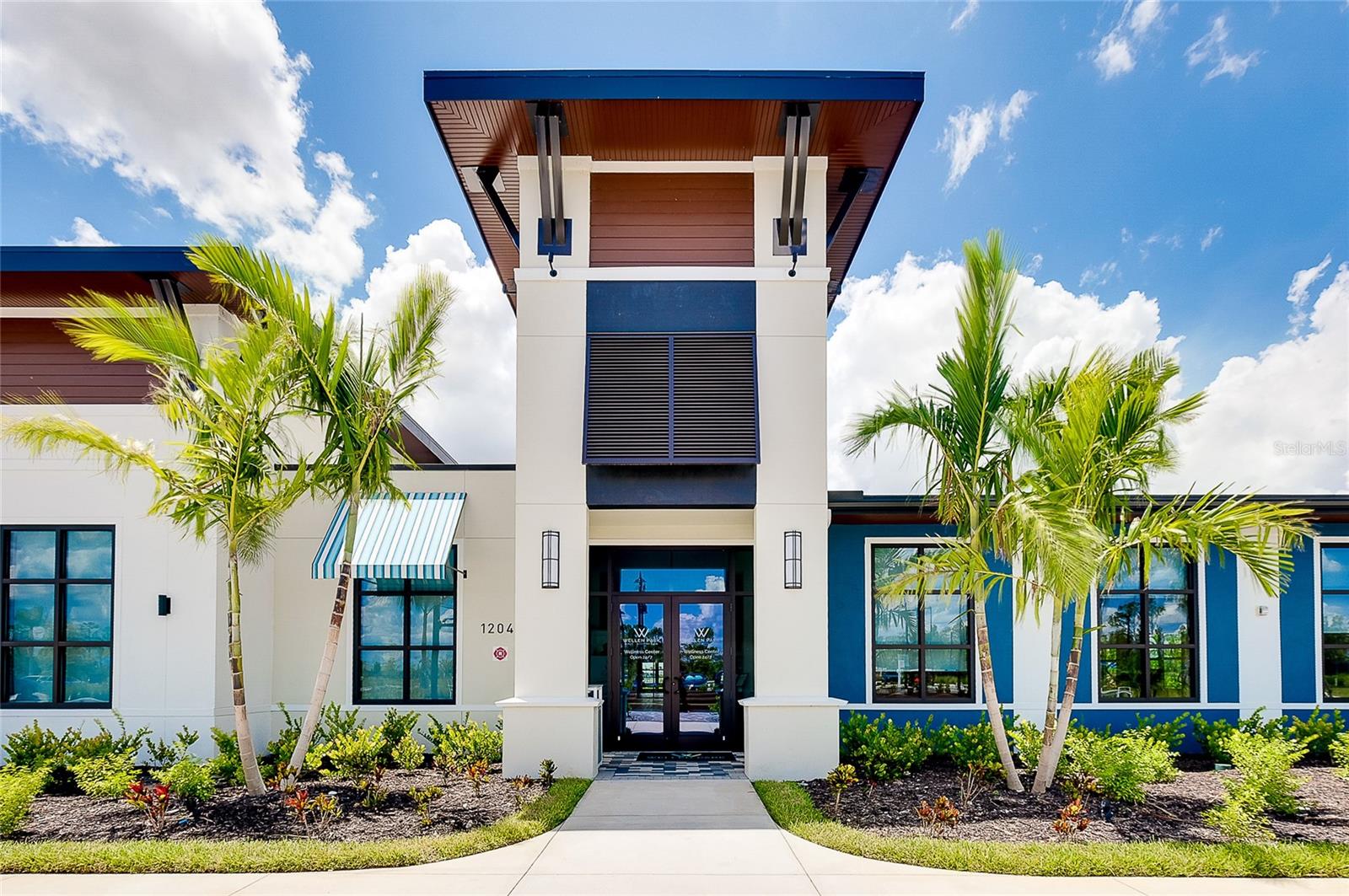 WELLEN PARK GOLF & COUNTRY CLUB - Residential