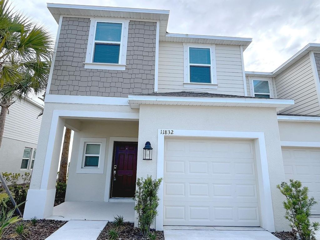Photo of 11832 Glenside Terrace, Palmetto, FL 34221 (MLS # TB8503848)