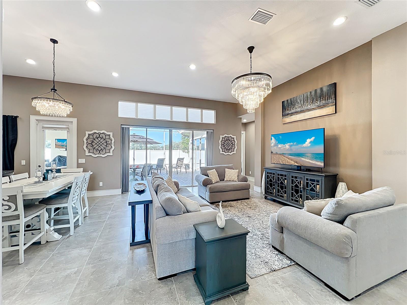 GRAND OAKS MANOR PH 1 - Residential