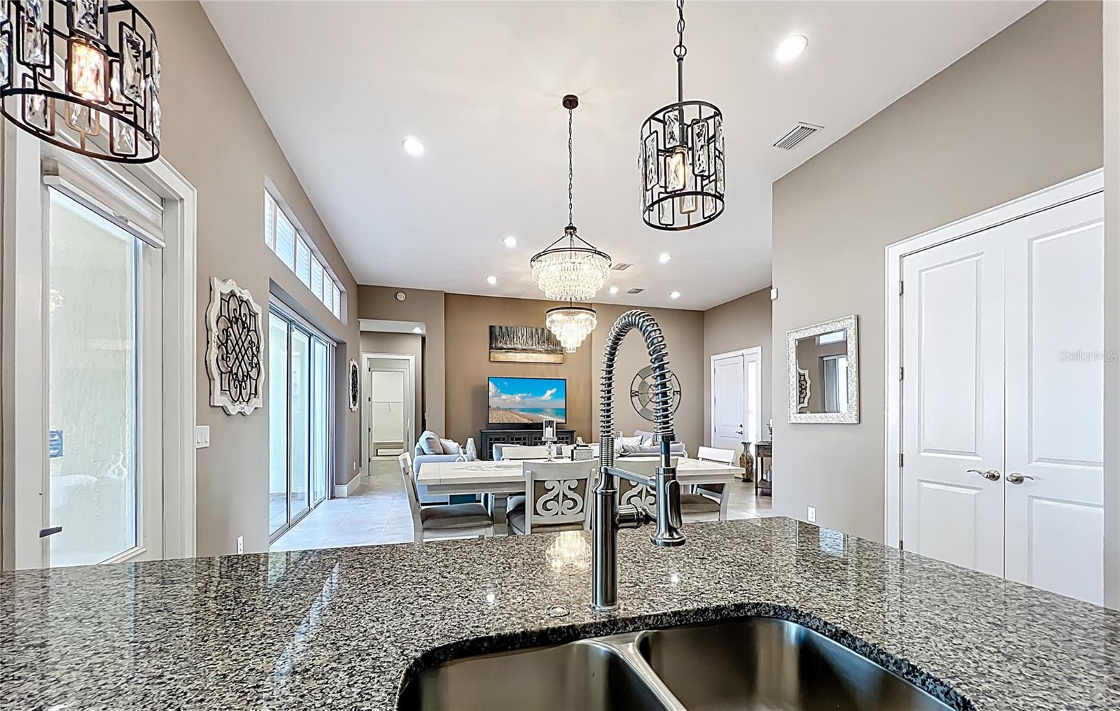 GRAND OAKS MANOR PH 1 - Residential