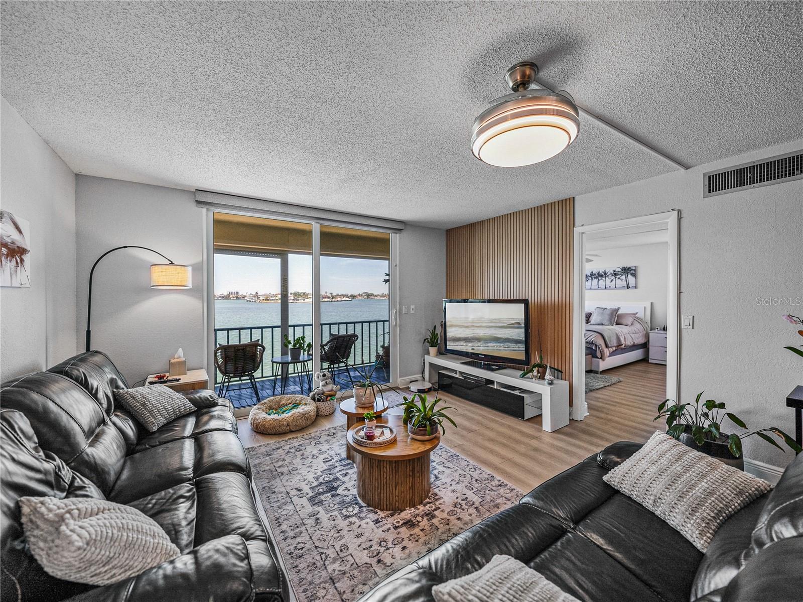 7910 SUN ISLAND DRIVE S 301