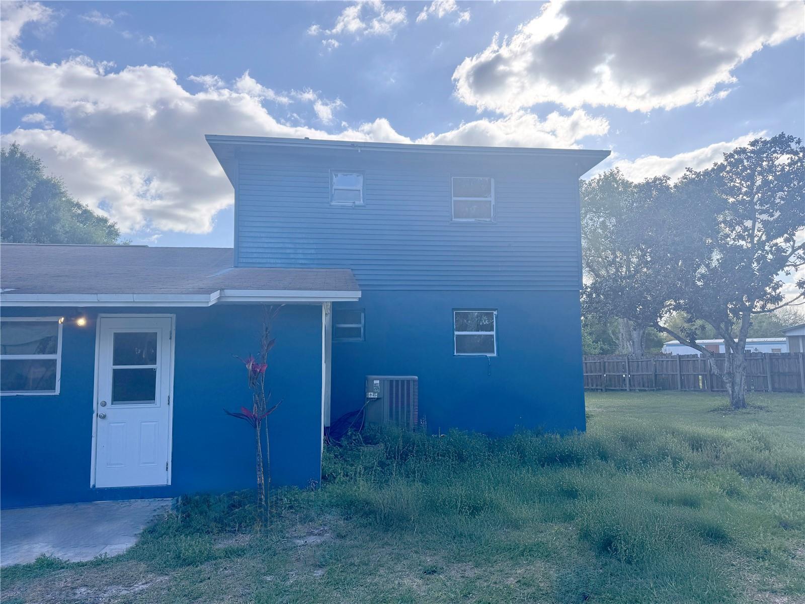 1142 SW MILDRED STREET