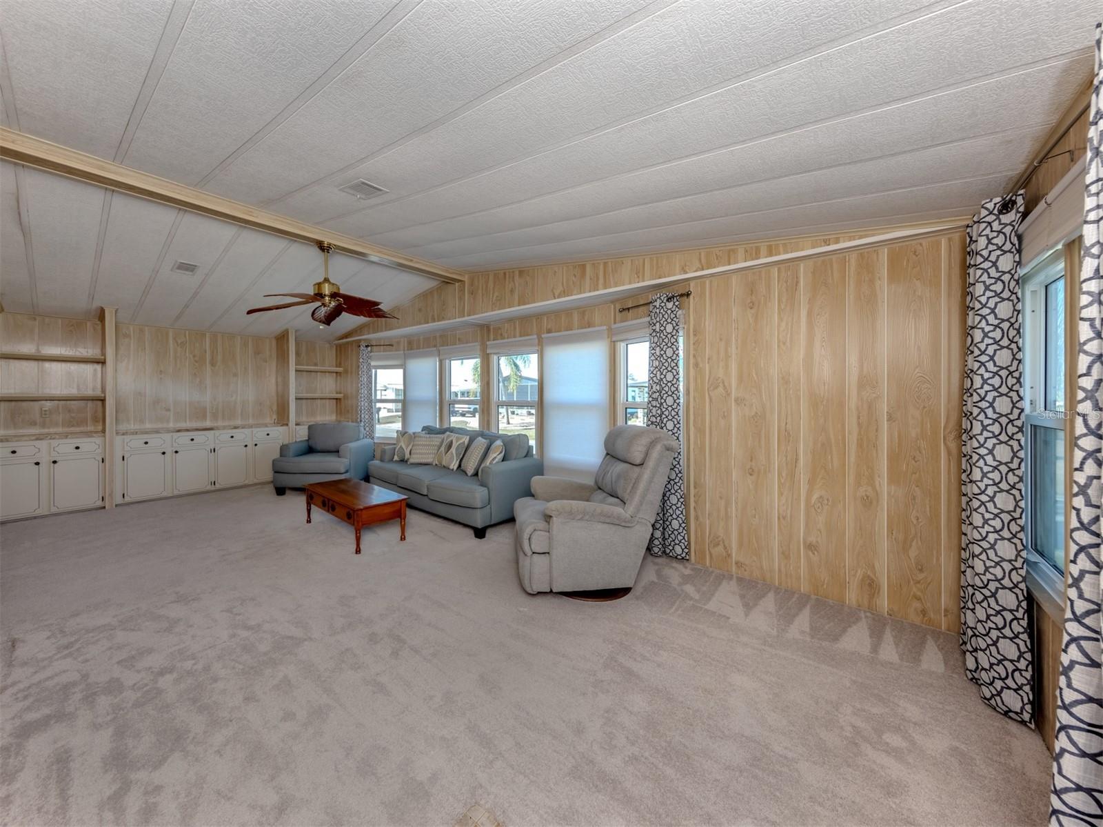 HARBOR ISLES III - Residential