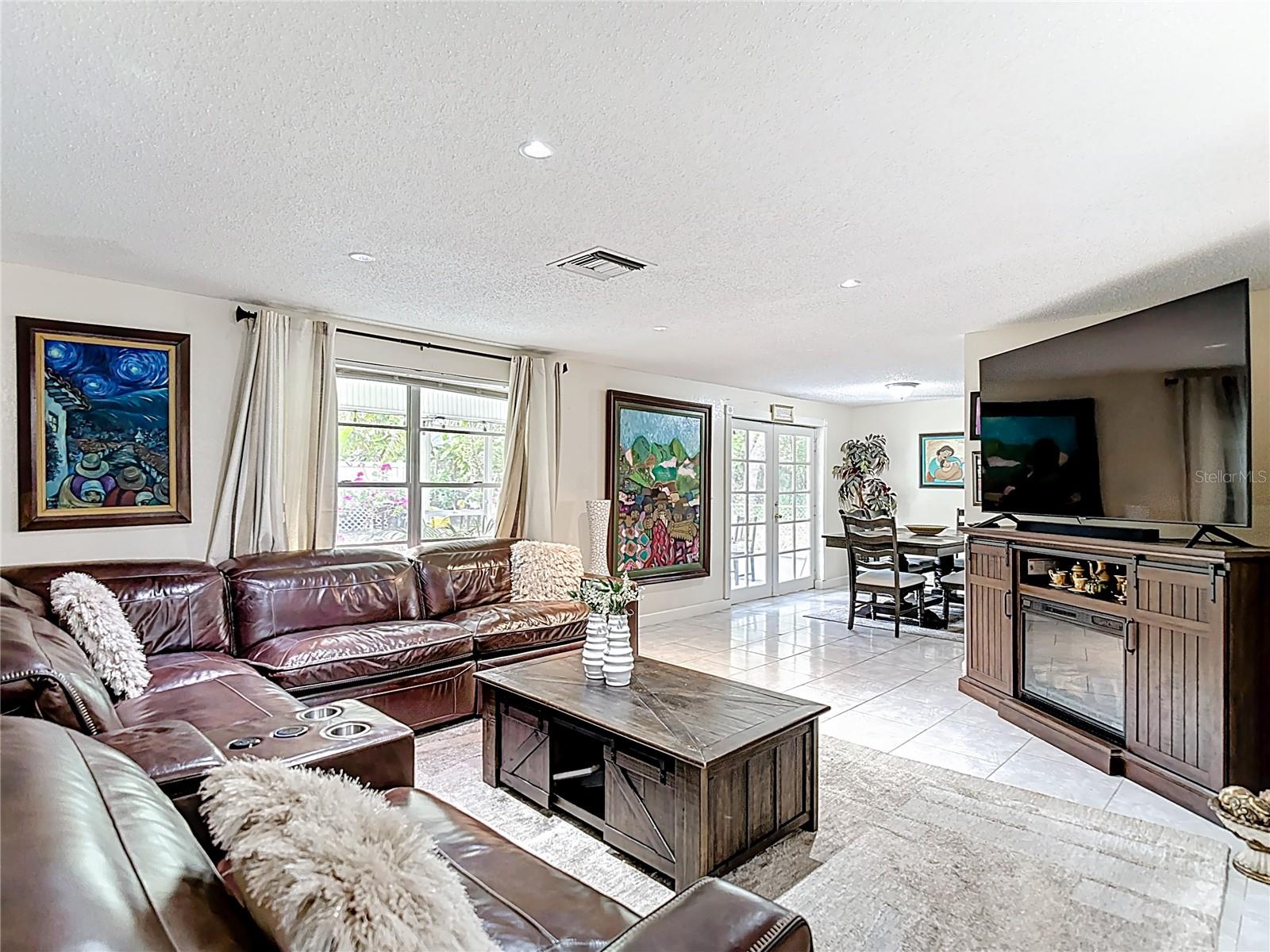 RANCHESTER UNIT II - Residential