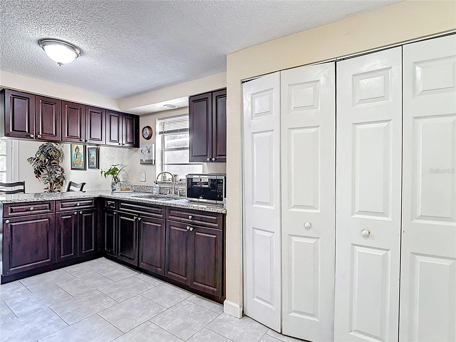 RANCHESTER UNIT II - Residential