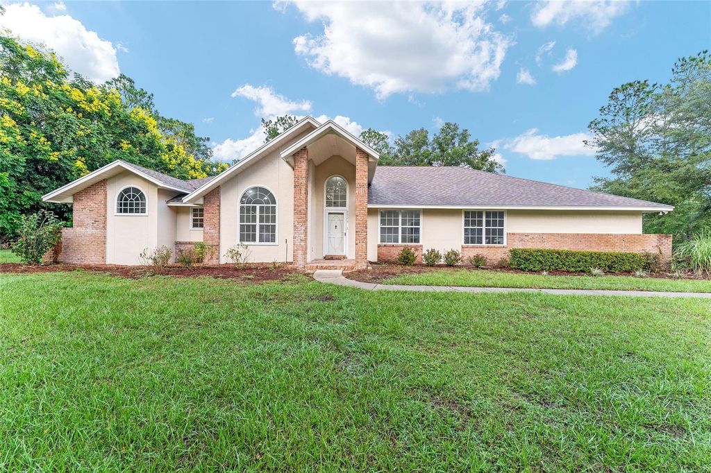 Photo of 4829 NE 60th Terrace, Silver Springs, FL 34488 (MLS # TB8454566)