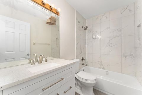 Tiny photo for 4829 NE 60th Terrace, Silver Springs, FL 34488 (MLS # TB8454566)