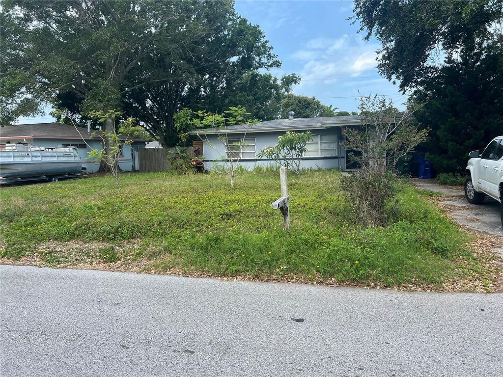 Photo of 509 11th Street NW, Largo, FL 33770 (MLS # TB8433625)