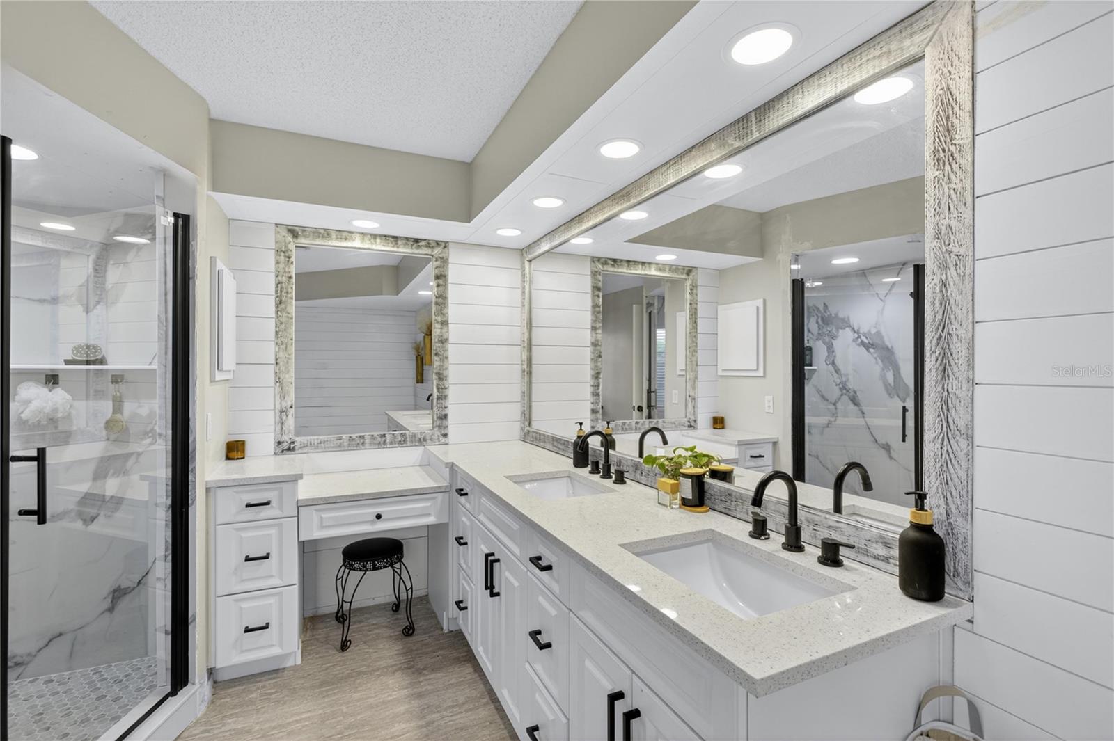 GULF VIEW ESTATES - Residential