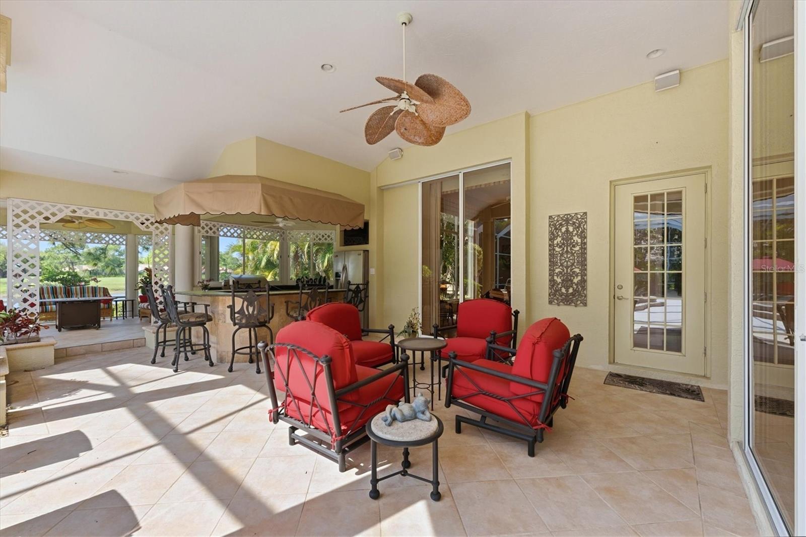 UNIVERSITY PARK COUNTRY CLUB - Residential