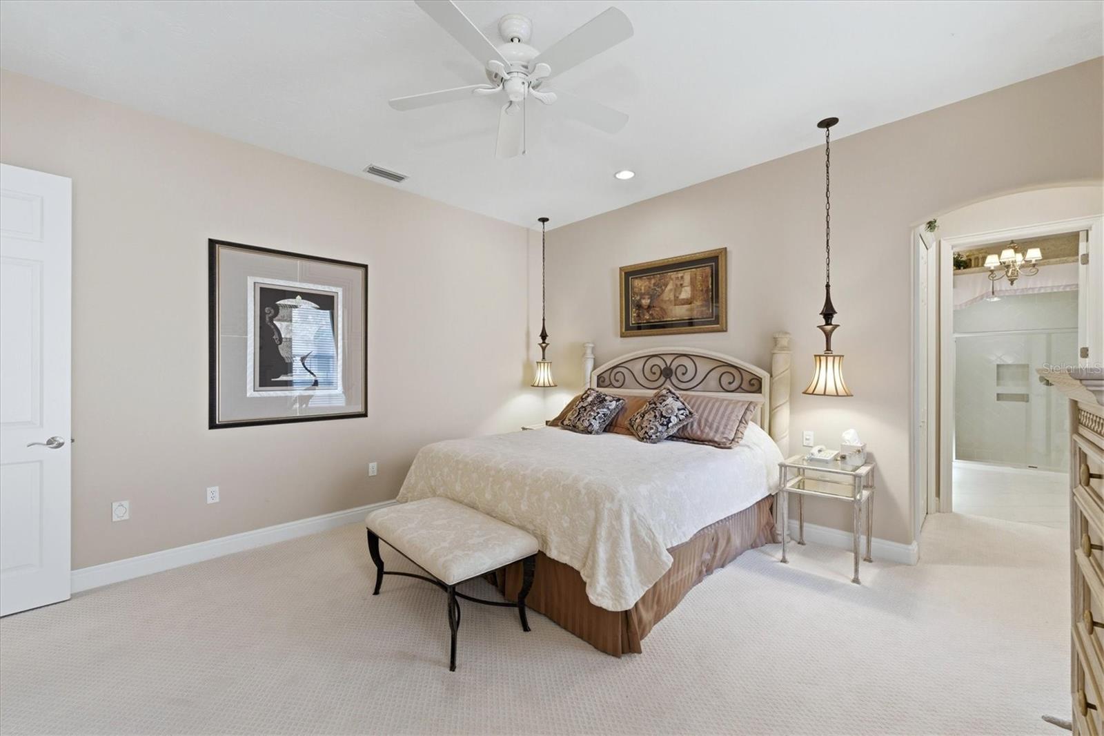 UNIVERSITY PARK COUNTRY CLUB - Residential