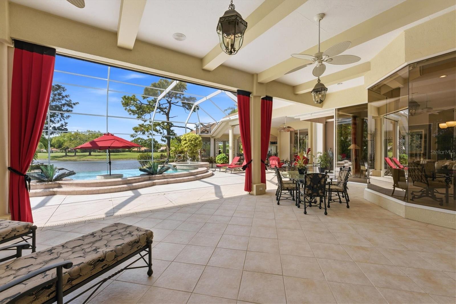 UNIVERSITY PARK COUNTRY CLUB - Residential