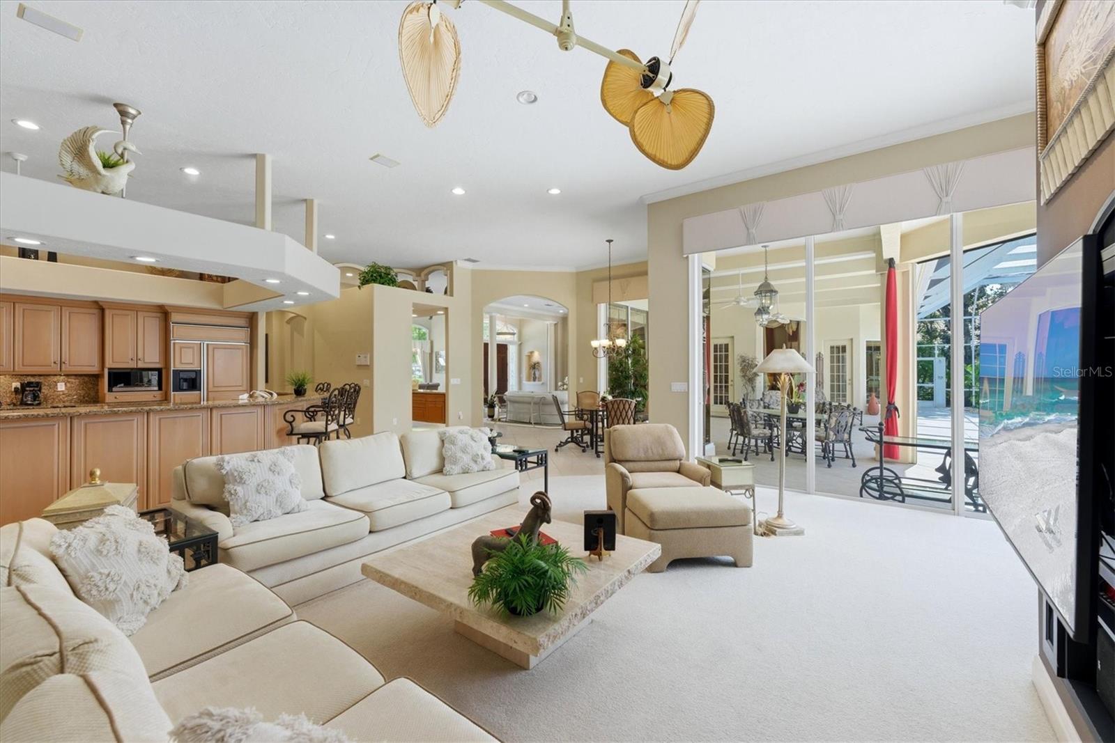 UNIVERSITY PARK COUNTRY CLUB - Residential