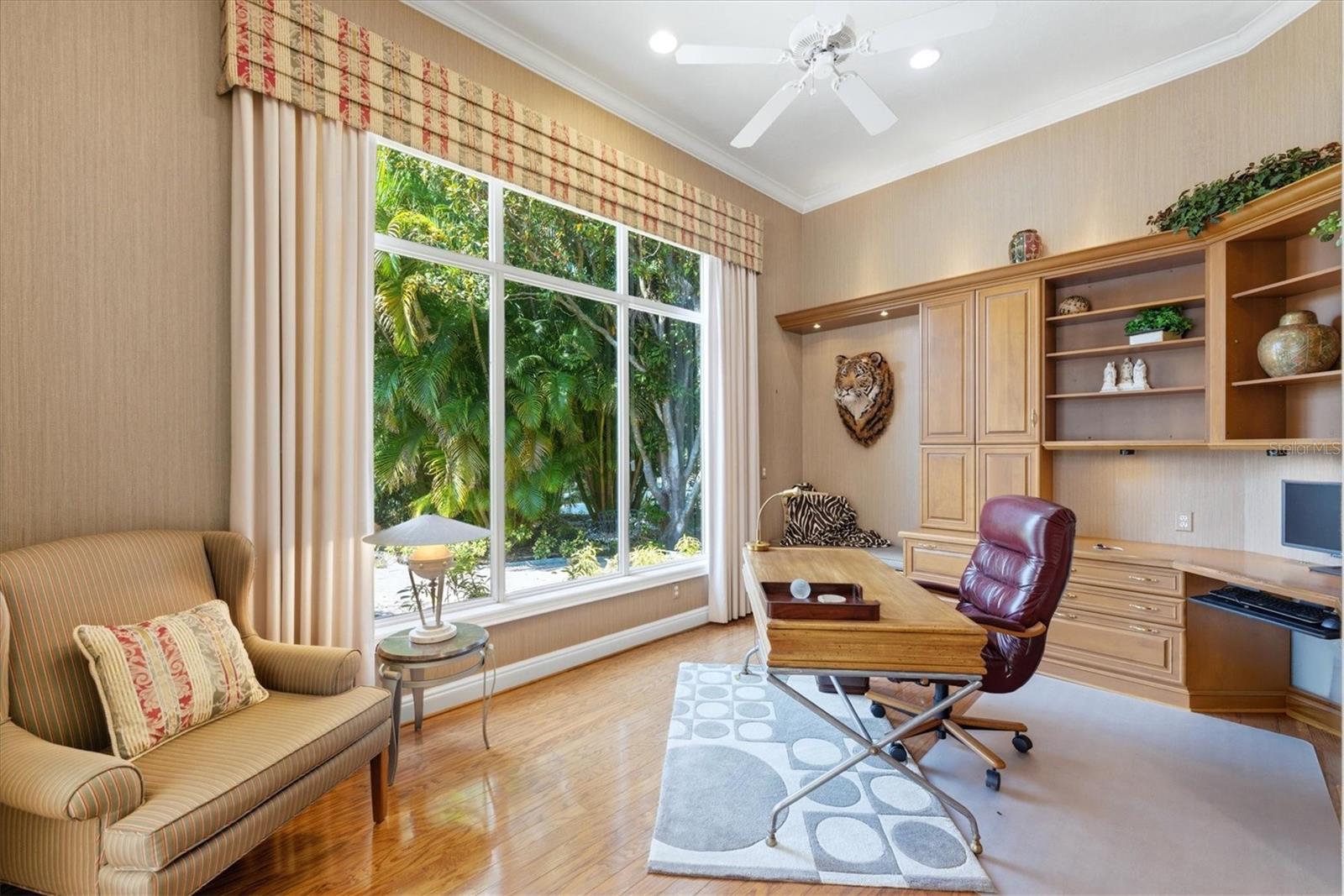 UNIVERSITY PARK COUNTRY CLUB - Residential