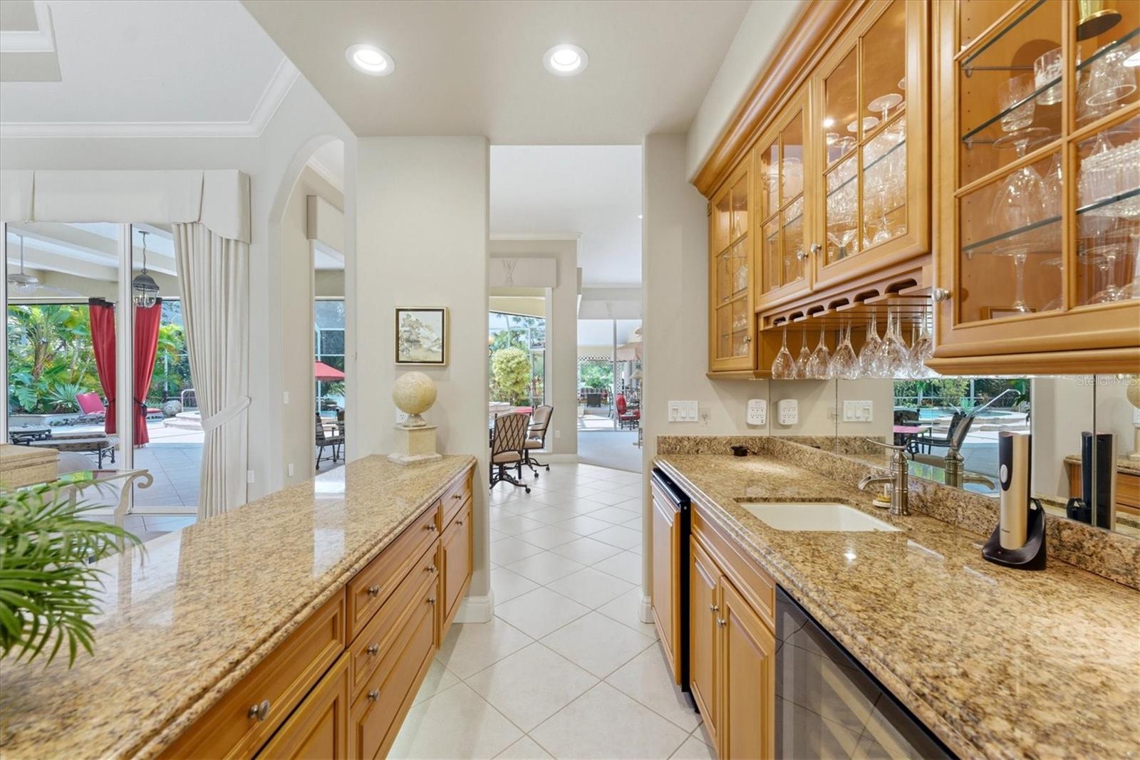 UNIVERSITY PARK COUNTRY CLUB - Residential