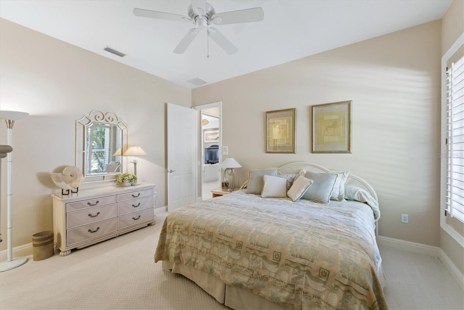 UNIVERSITY PARK COUNTRY CLUB - Residential