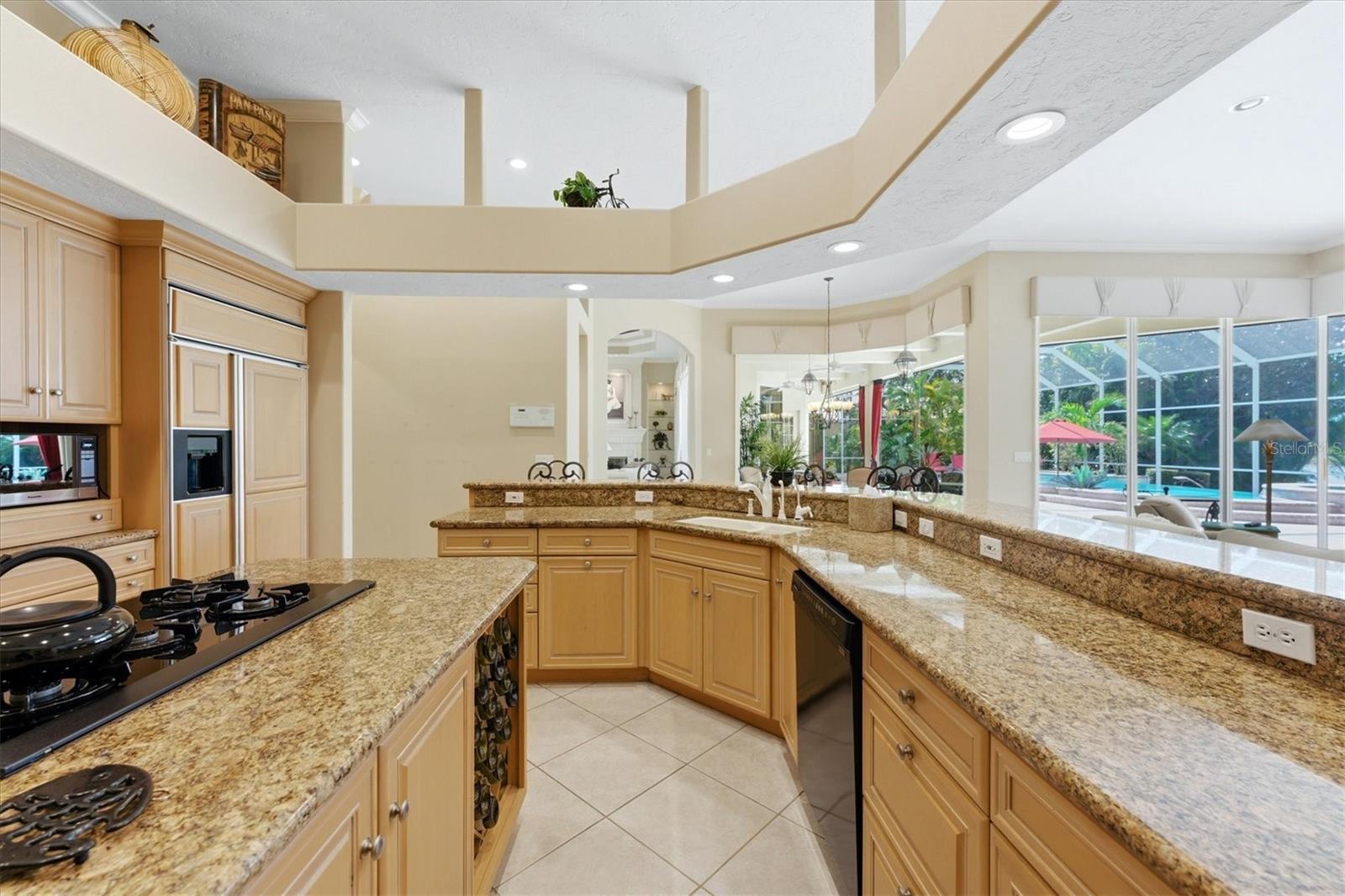 UNIVERSITY PARK COUNTRY CLUB - Residential