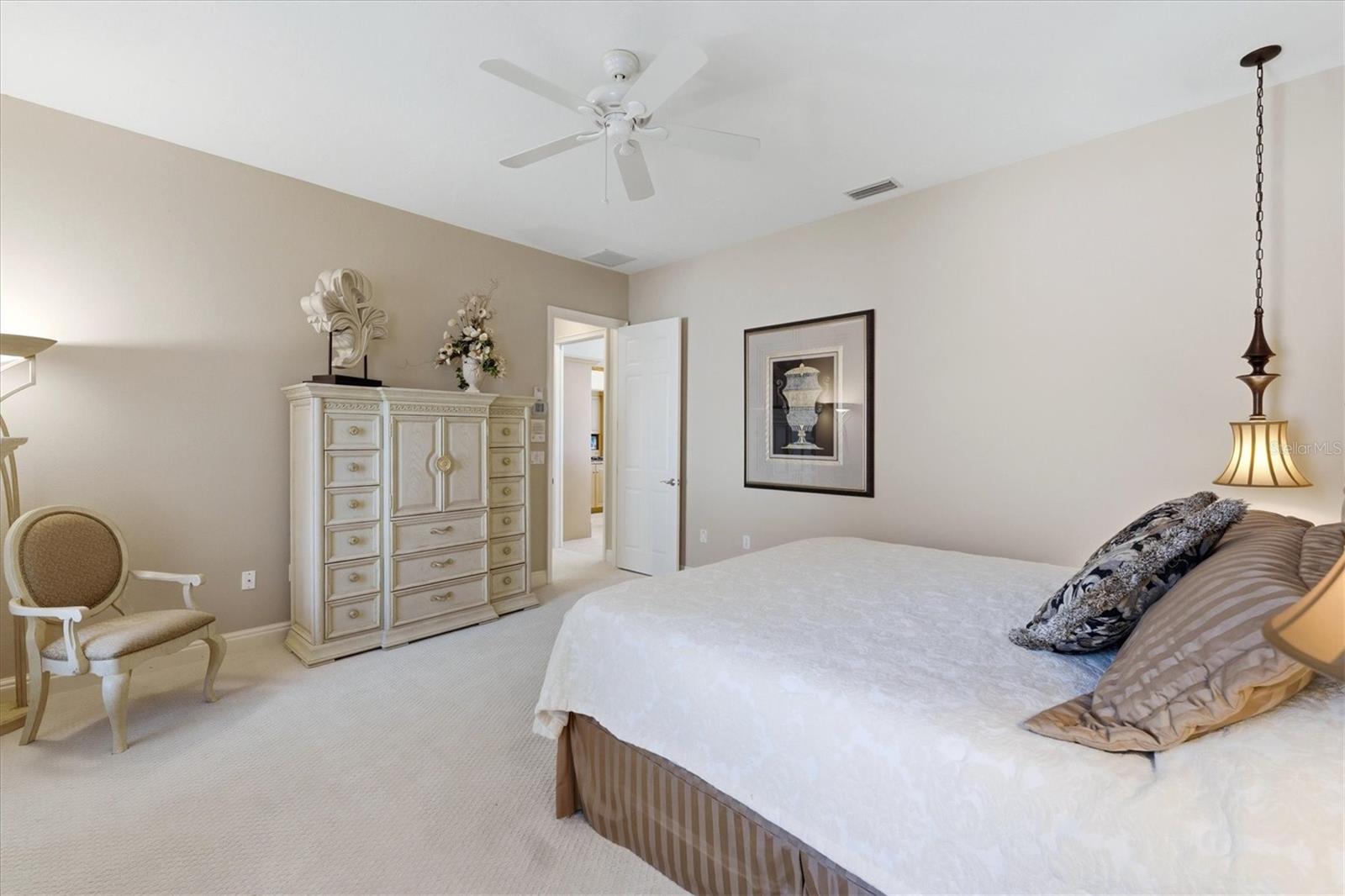 UNIVERSITY PARK COUNTRY CLUB - Residential