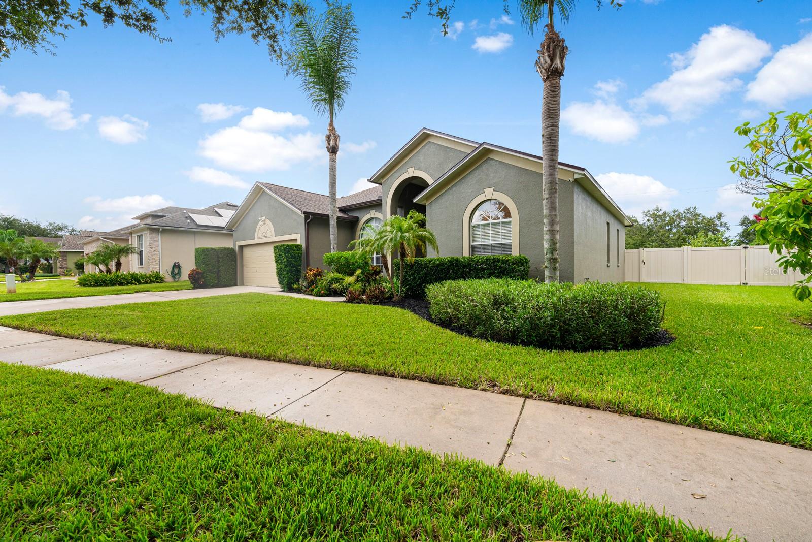 2808 ABBEY GROVE DRIVE