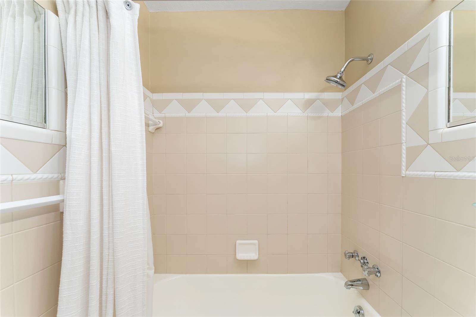 WOODFIELDS UN 04 - Residential