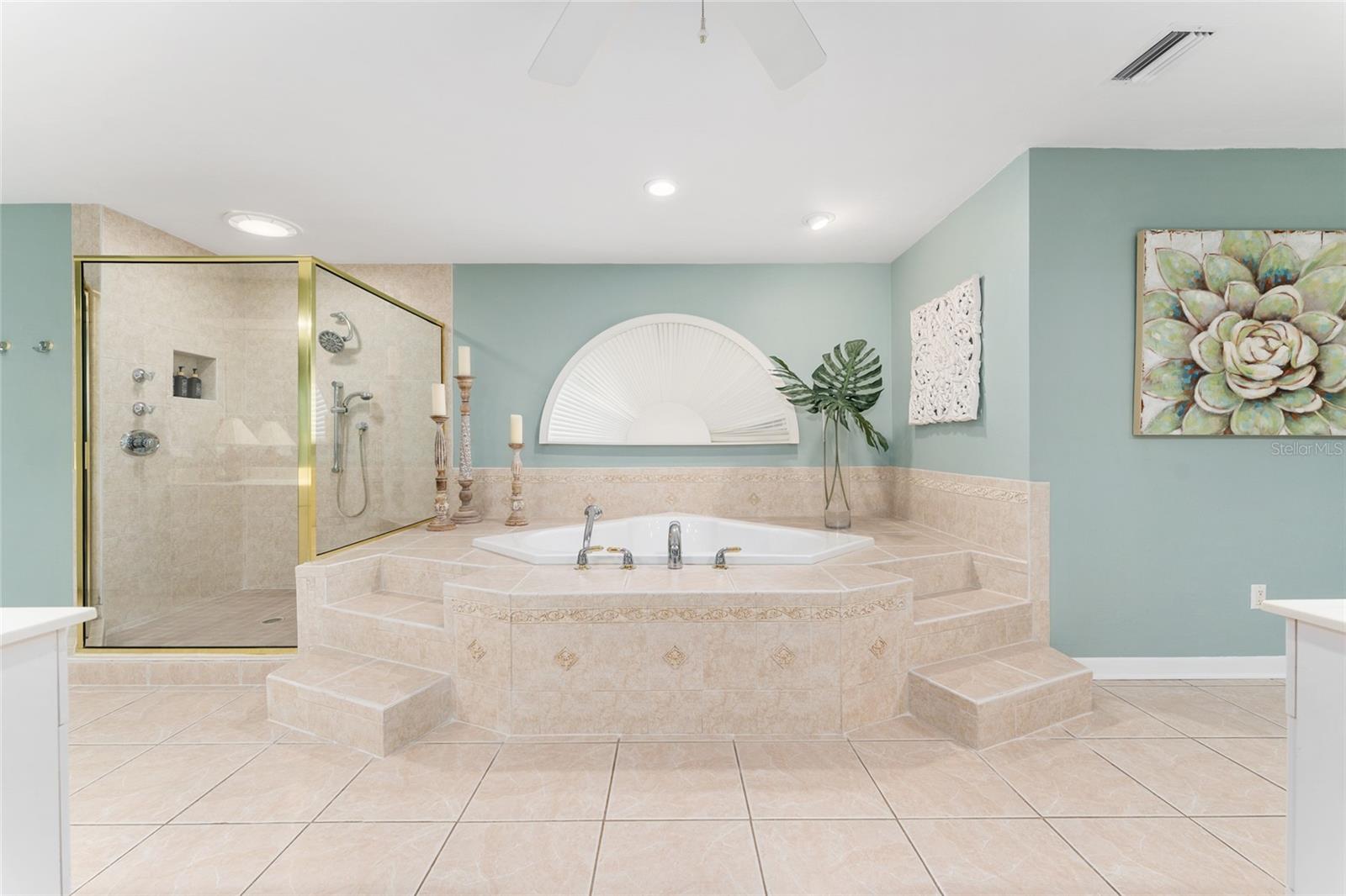 WOODFIELDS UN 04 - Residential