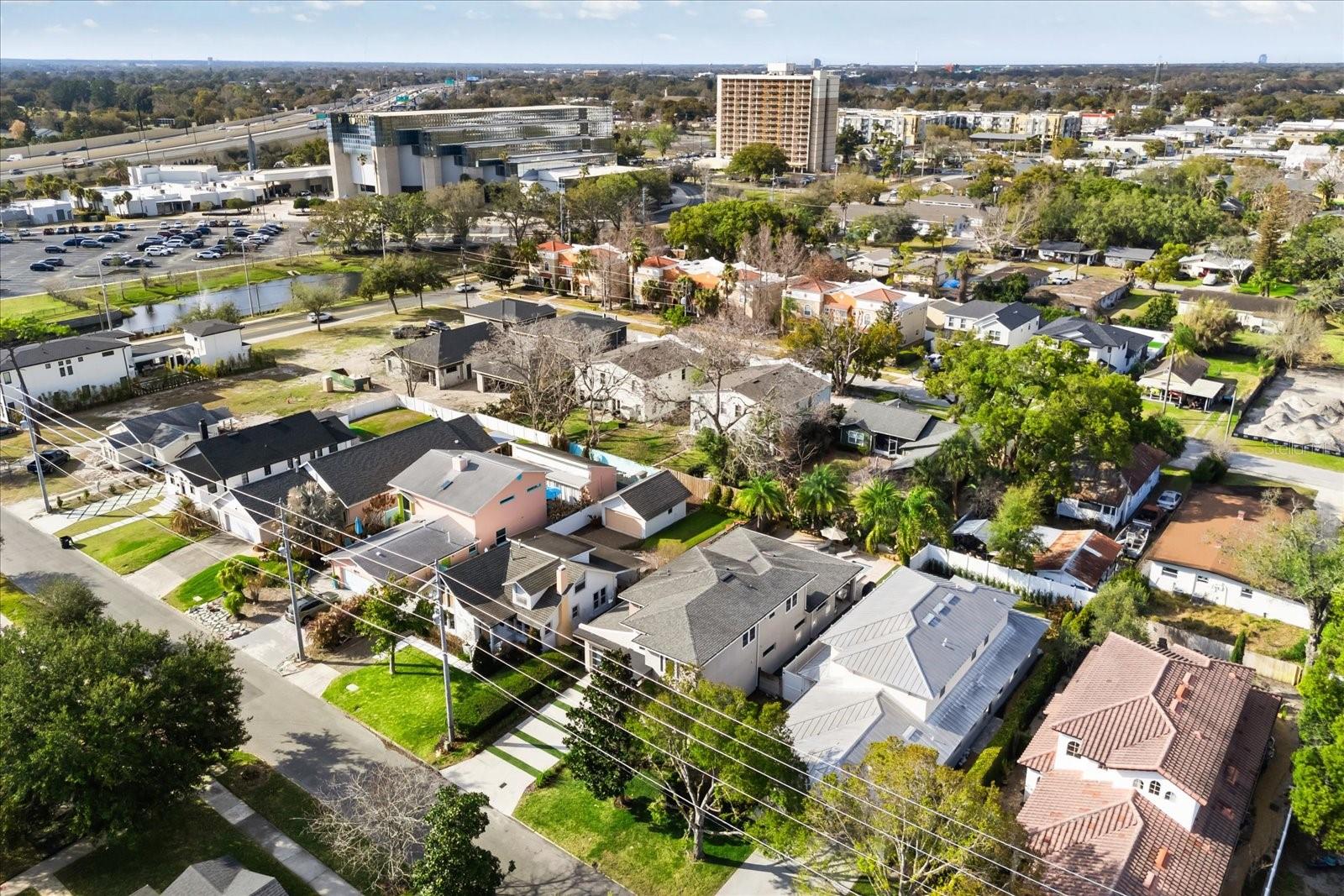 LAWNDALE - Residential