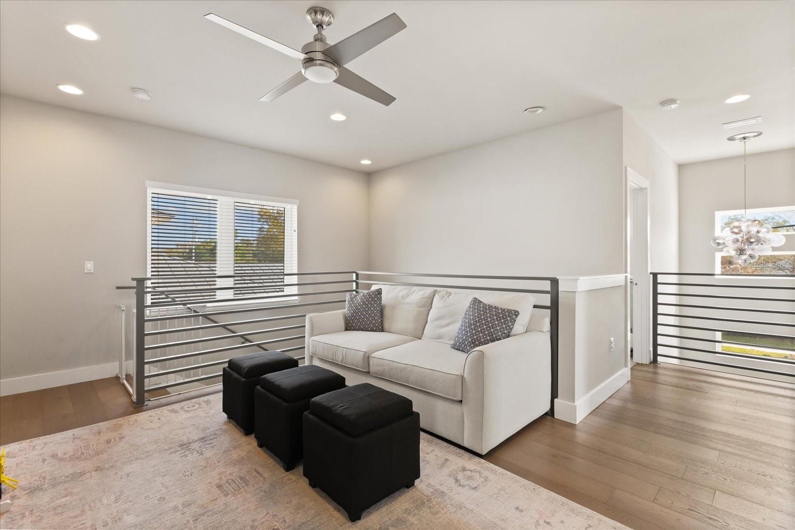 LAWNDALE - Residential