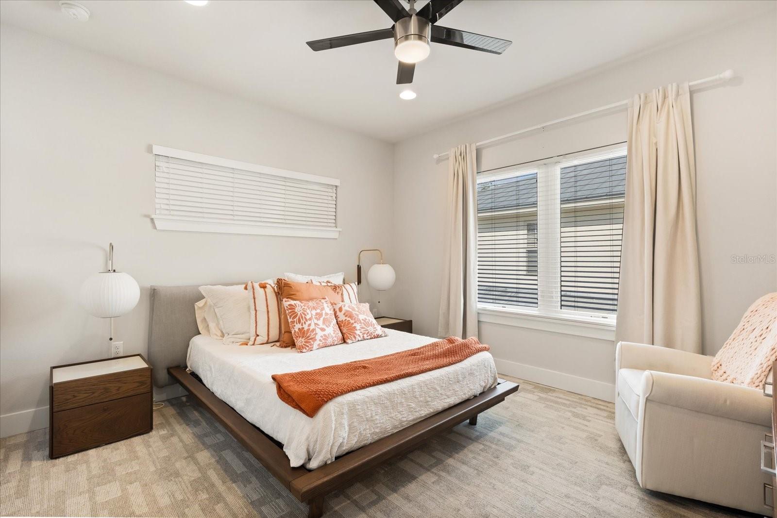 LAWNDALE - Residential