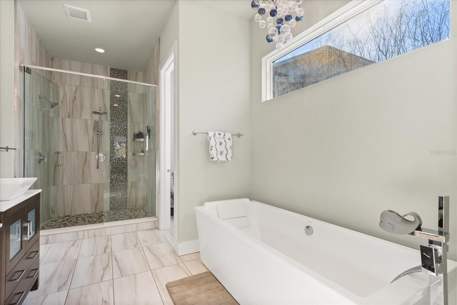 LAWNDALE - Residential