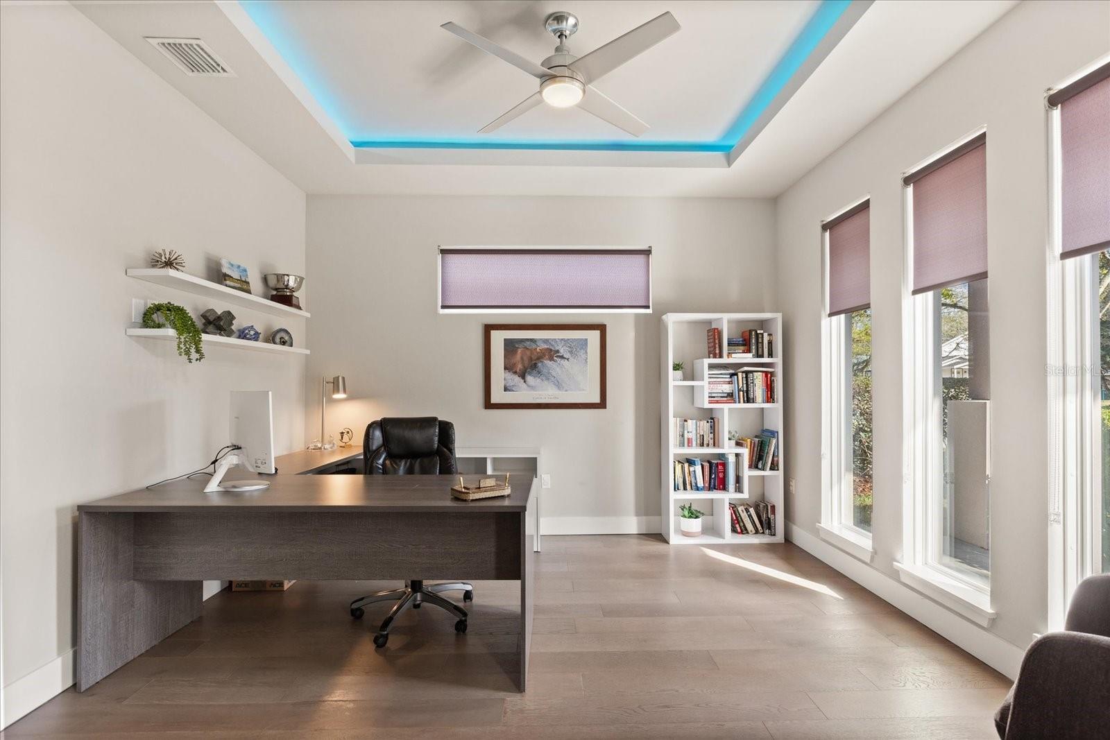 LAWNDALE - Residential