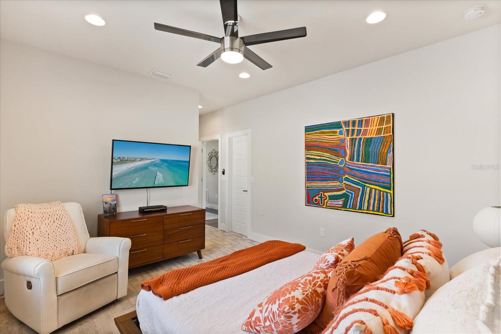 LAWNDALE - Residential