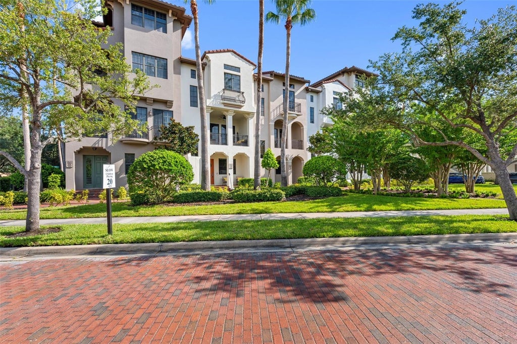 Photo of 4815 Yacht Club Drive #103, Tampa, FL 33616 (MLS # TB8548775)