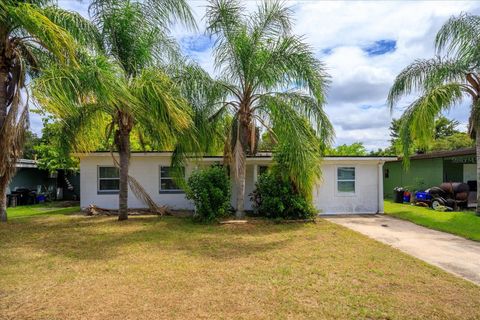 Photo of 213 Hays Drive, Sanford, FL 32771 (MLS # OM709947)