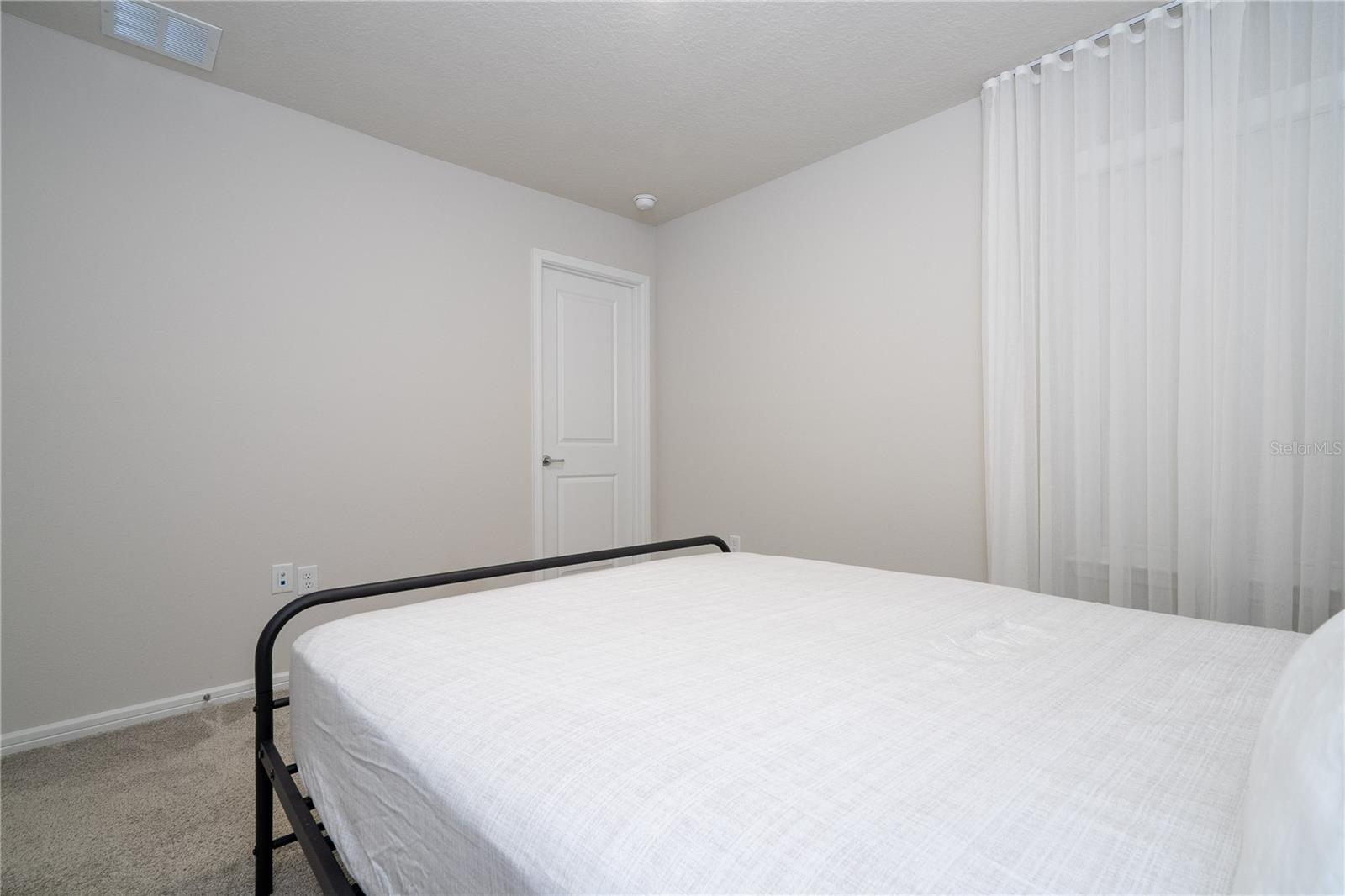 ISLES OF LAKE NONA - Residential