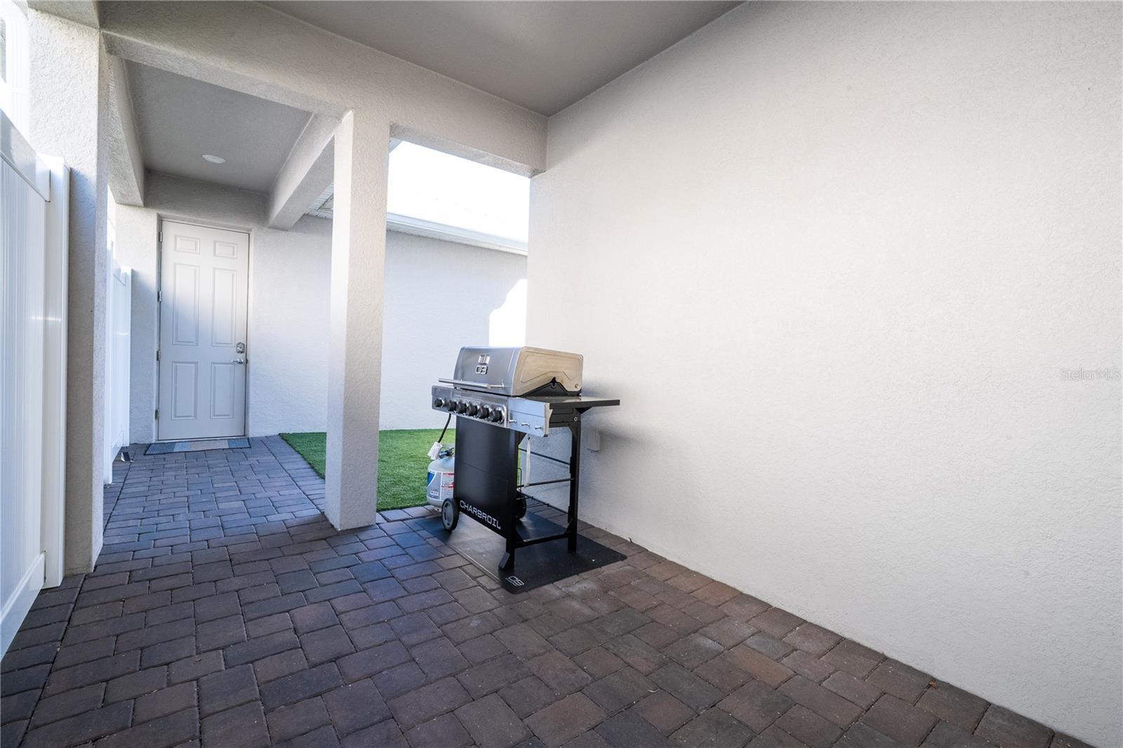 ISLES OF LAKE NONA - Residential