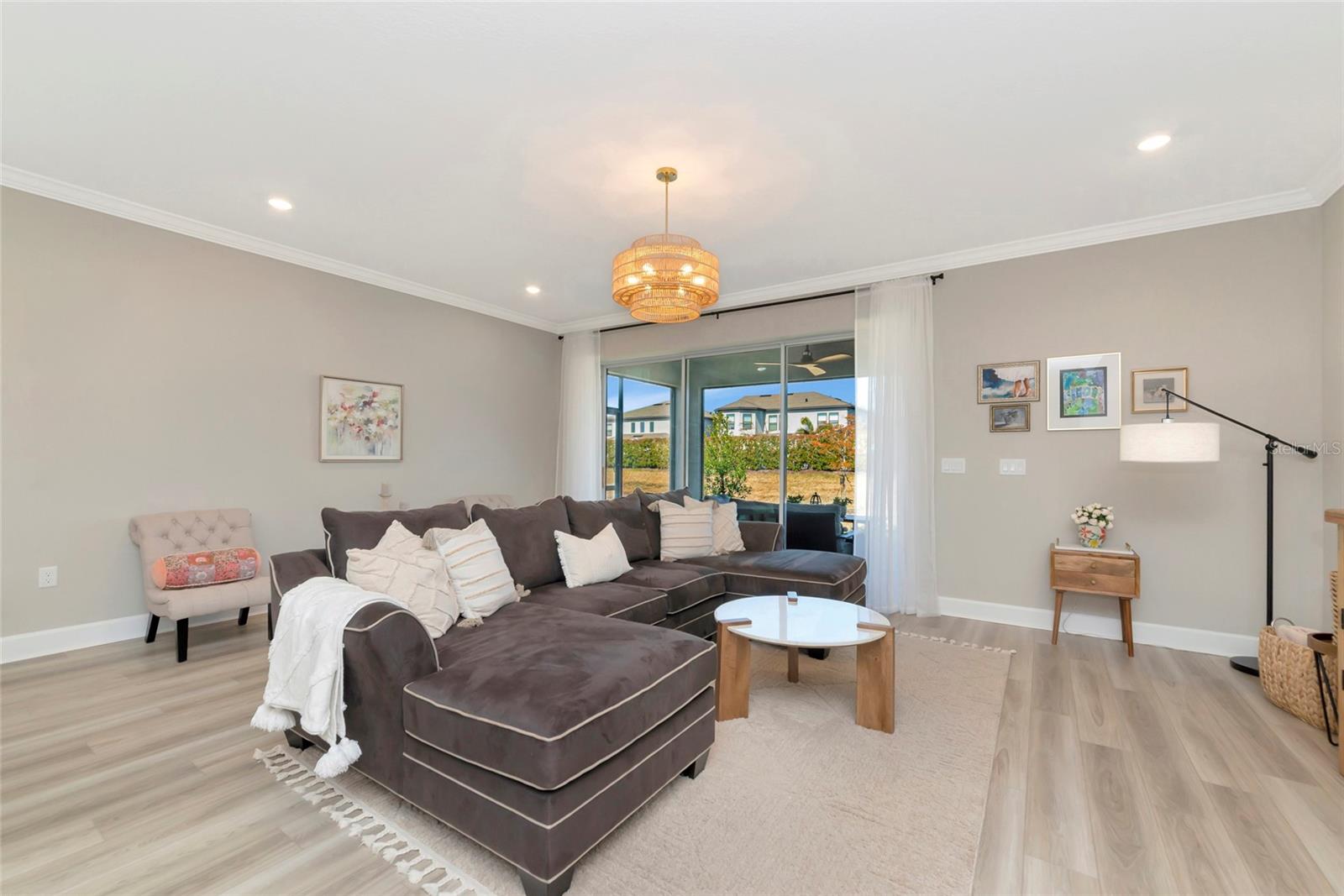 8516 GOLDEN DAWN COURT