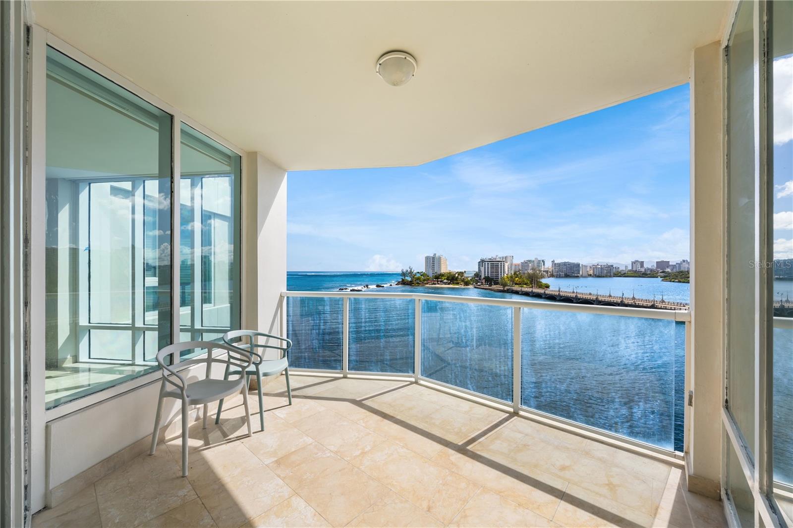 602 COND. LAGUNA PLAZA 602