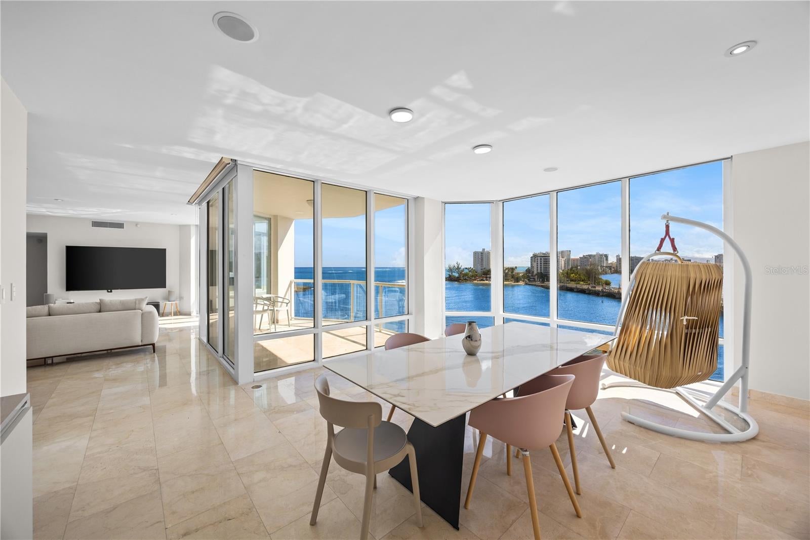 602 COND. LAGUNA PLAZA 602