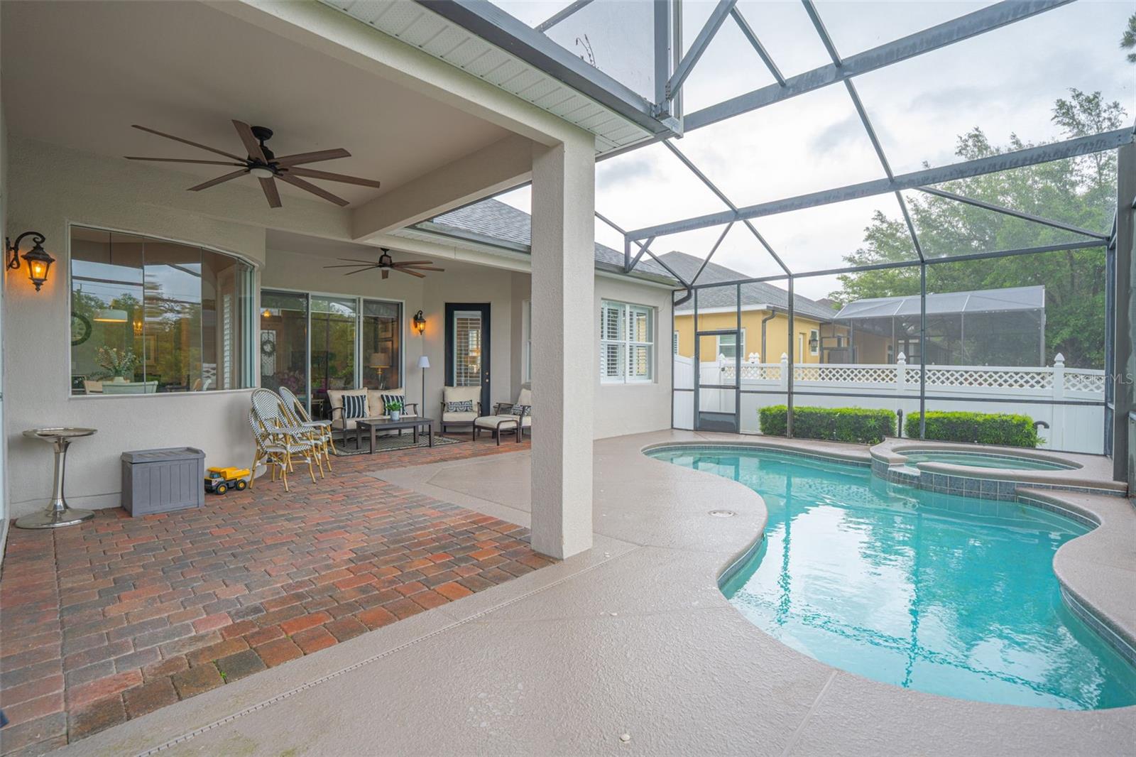 BUCKINGHAM ESTATES - Residential