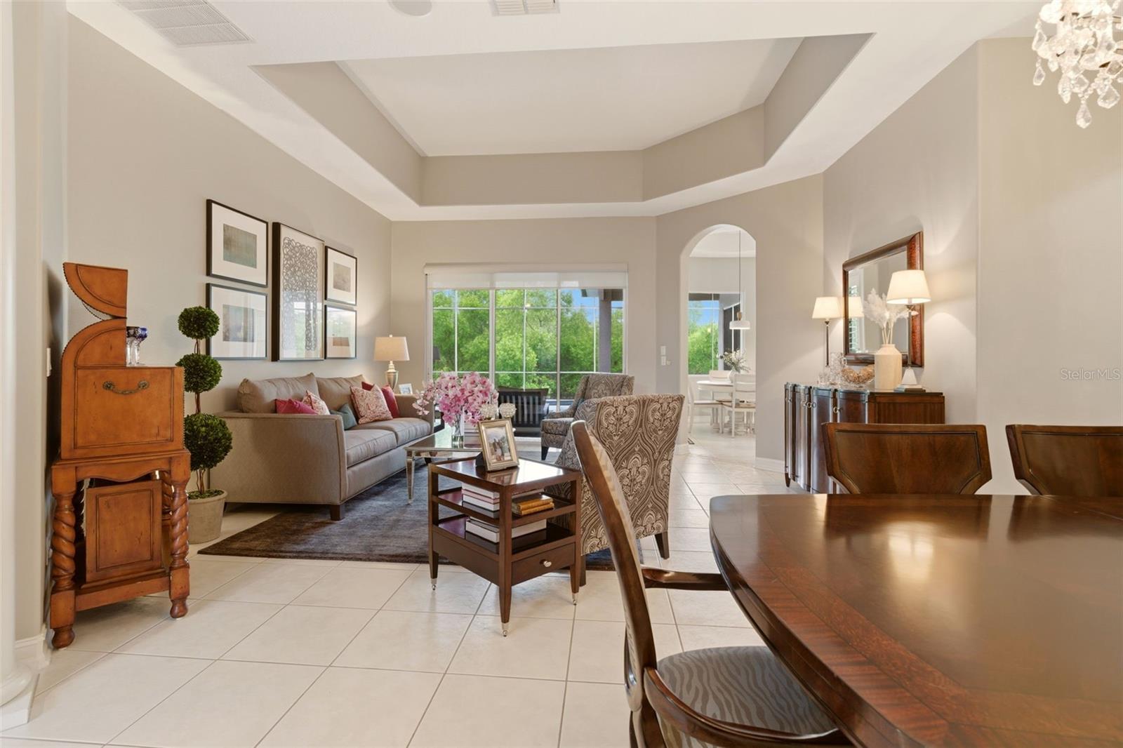 BUCKINGHAM ESTATES - Residential