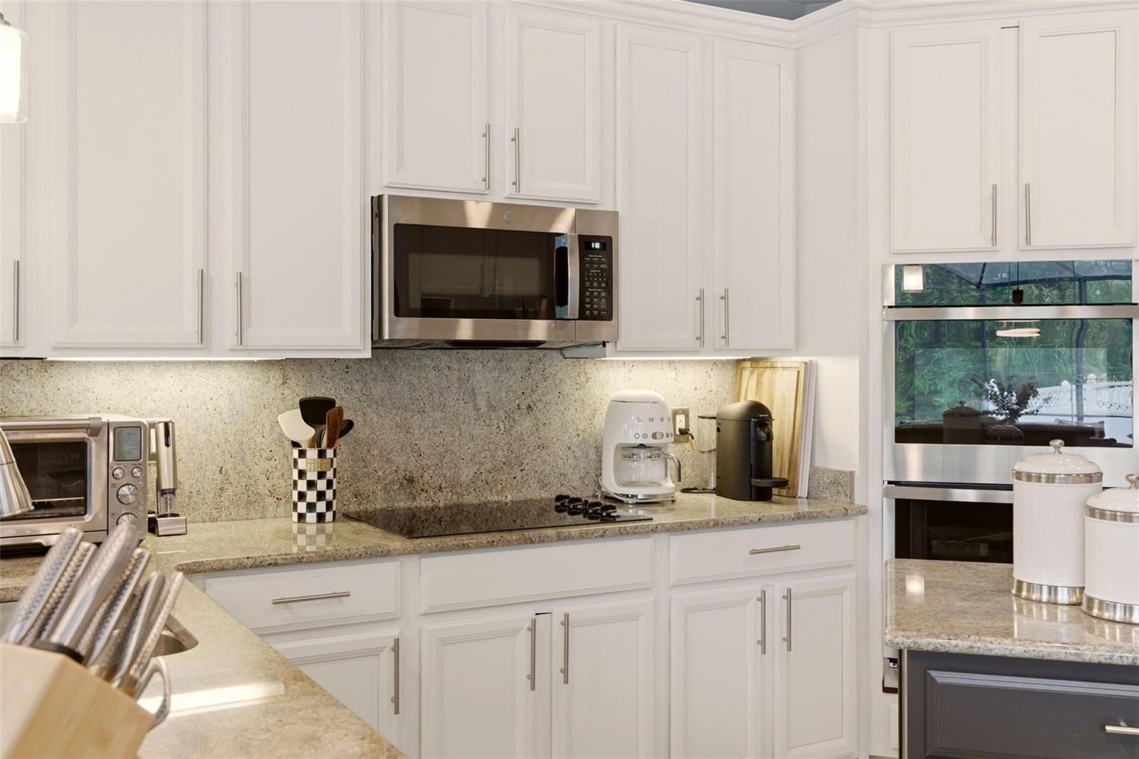 BUCKINGHAM ESTATES - Residential