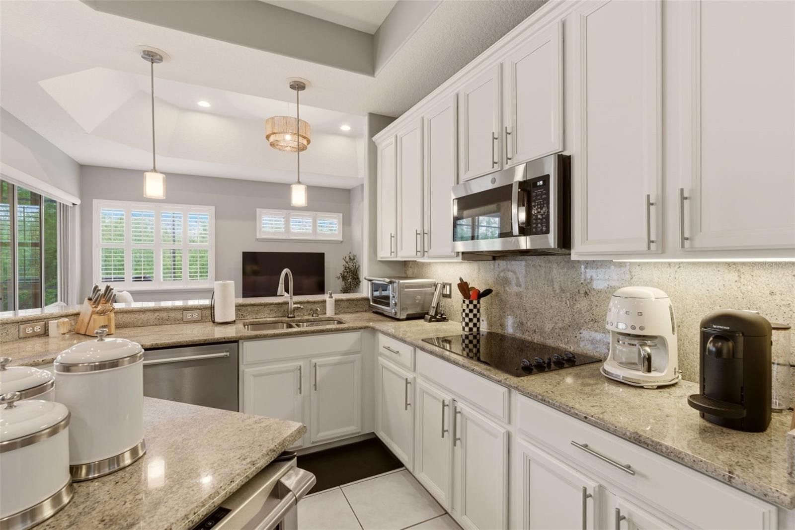 BUCKINGHAM ESTATES - Residential