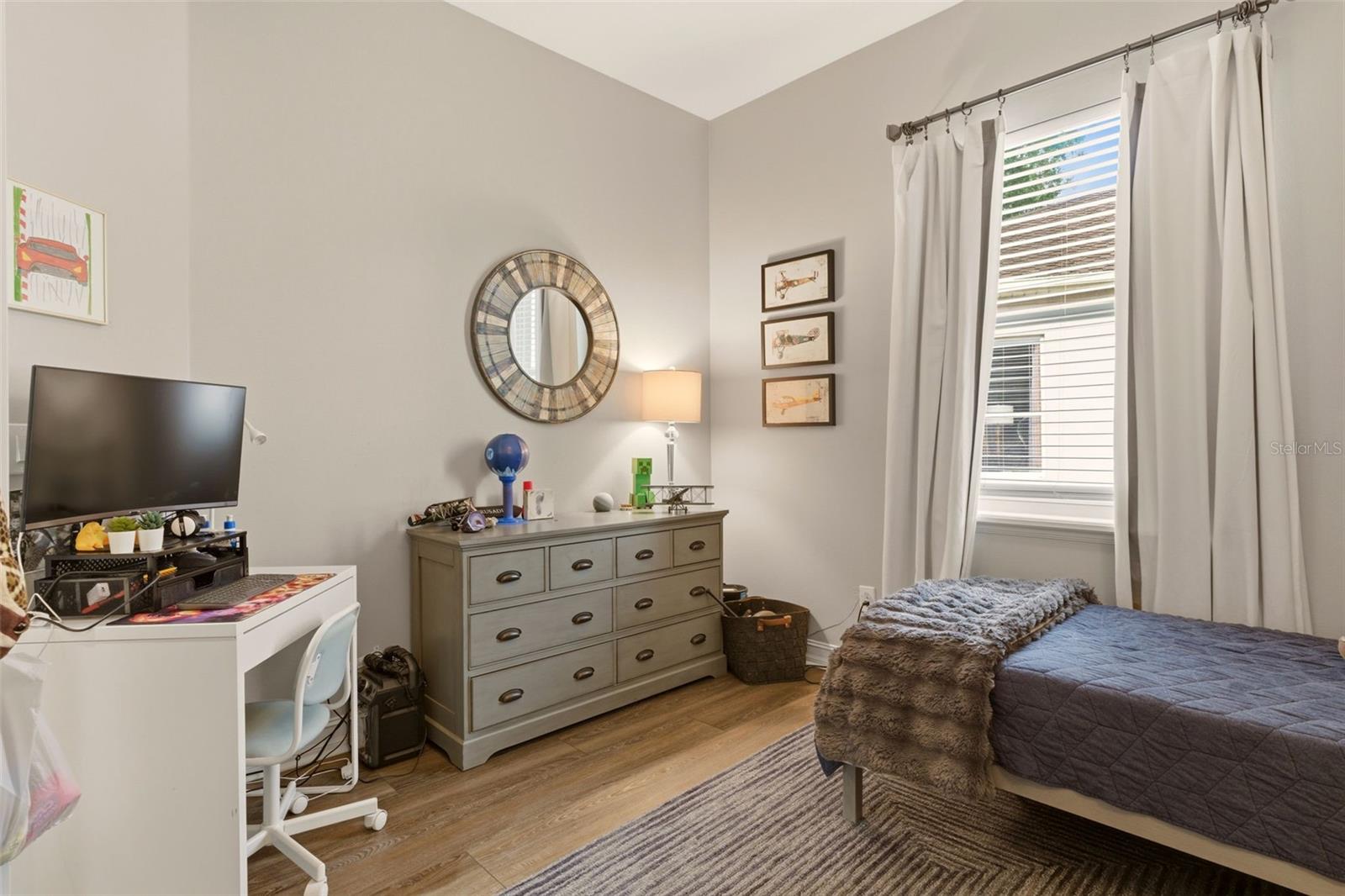 BUCKINGHAM ESTATES - Residential