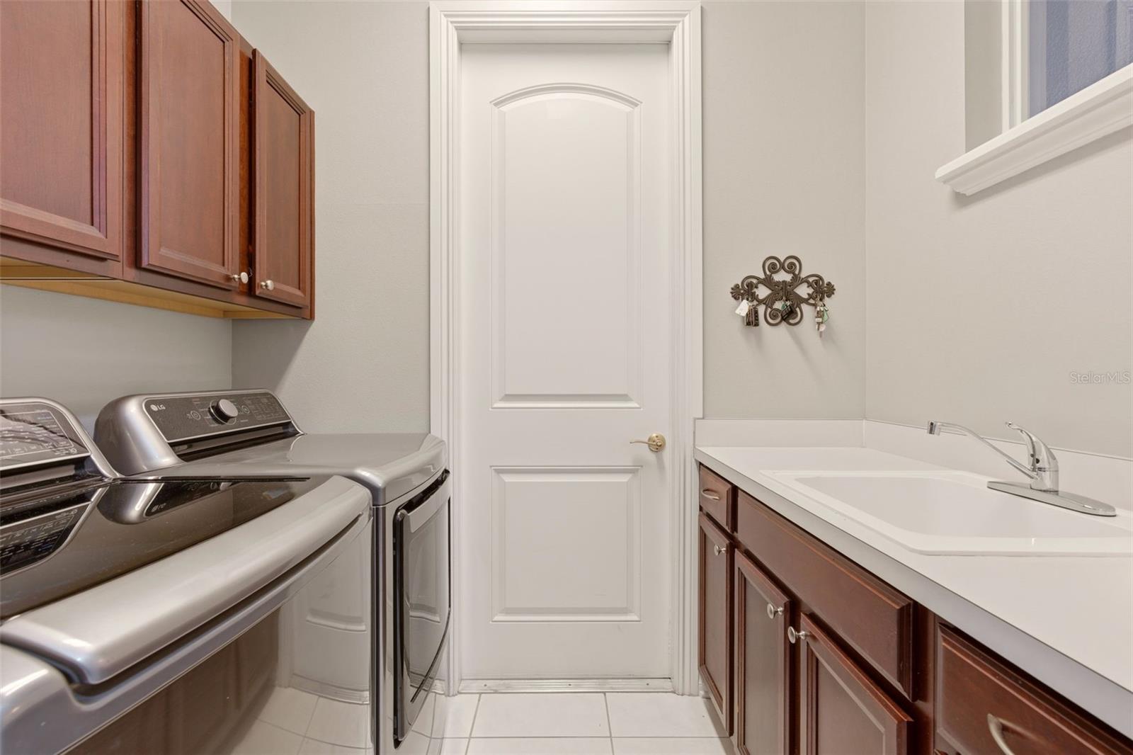 BUCKINGHAM ESTATES - Residential