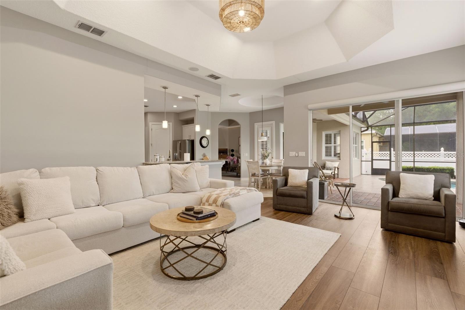 BUCKINGHAM ESTATES - Residential