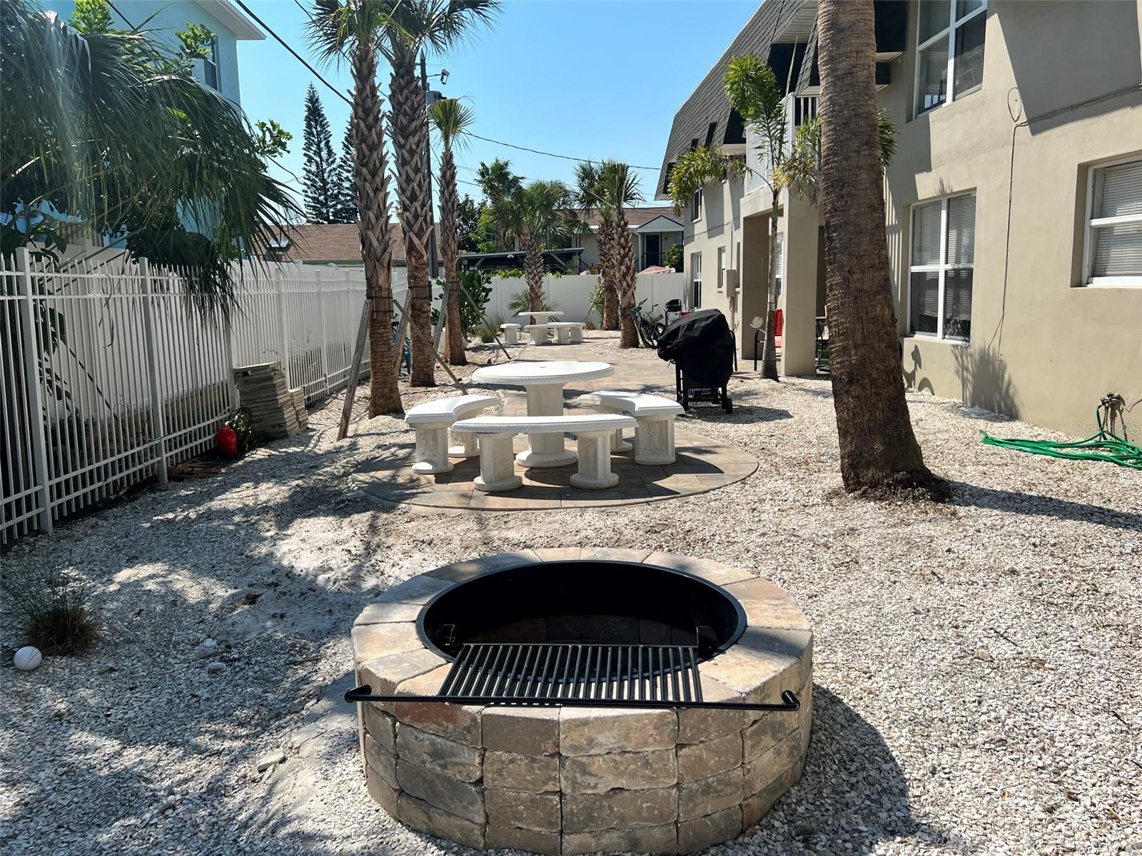 GULF SHORES SUB - Residential Lease